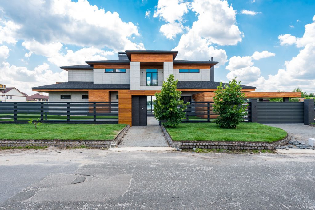 Garden Fence Villa
